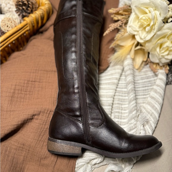 Route 66 brown Tahlia boots. - Picture 2 of 4